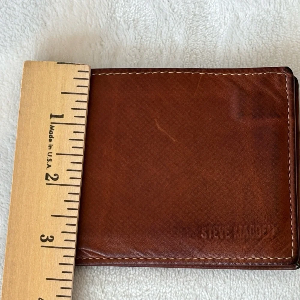 Steve Madden Rich Brown Leather Card Holder
